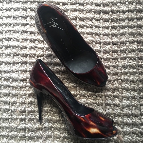 Giuseppe Zanotti Tortoiseshell Peep toe Pump heels - Picture 3 of 8
